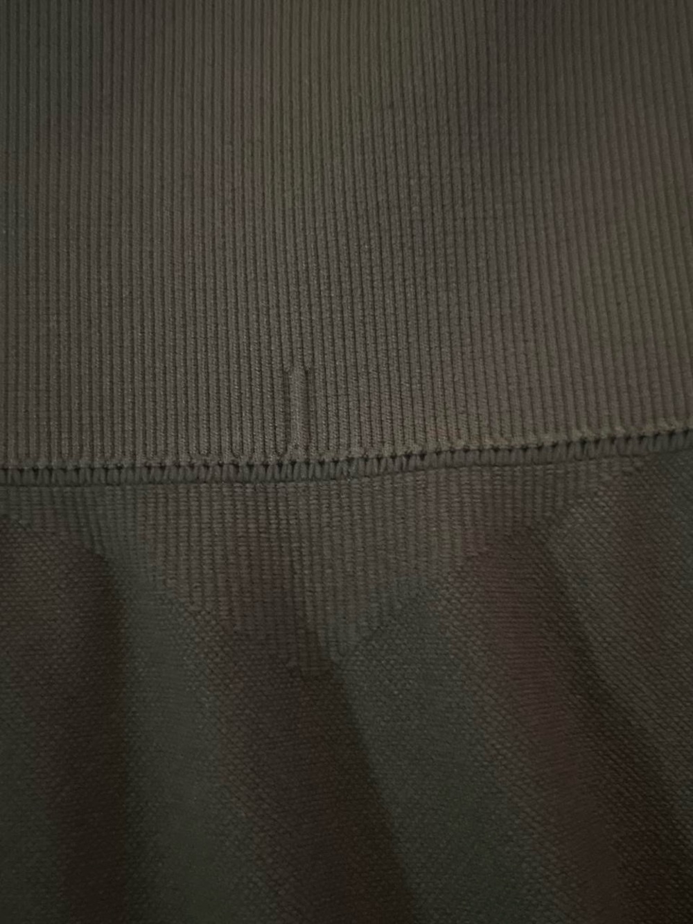 Gymshark Olive Cropped Seamless Leggings with Textured Panels - Picture 6 of 6